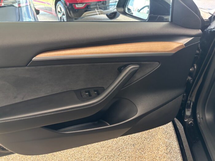 Tesla Model 3 Long Range AWD 2021 - Image 8