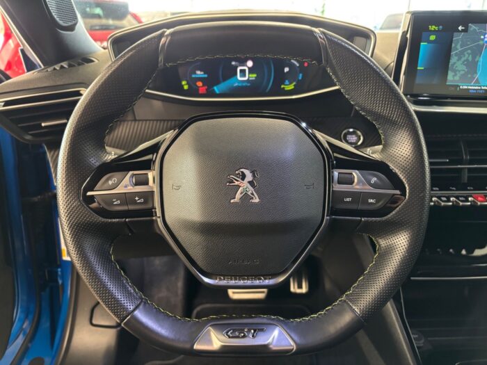 Peugeot e-2008 GT 2021 - Image 2