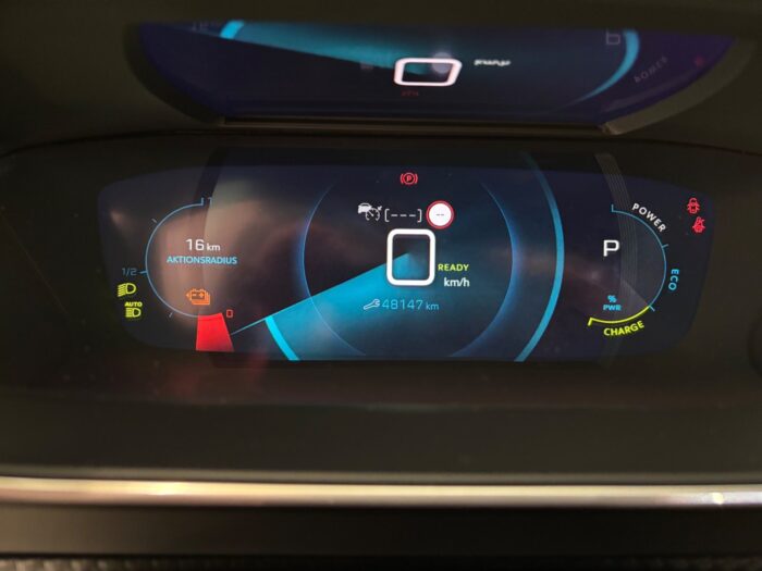 Peugeot e-2008 GT 2021 - Image 3