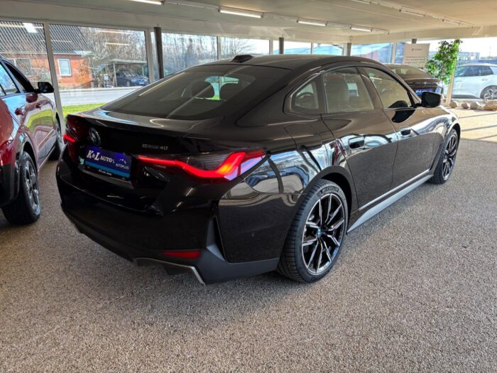 BMW i4 eDrive40 Charged Plus 2024 - Image 16
