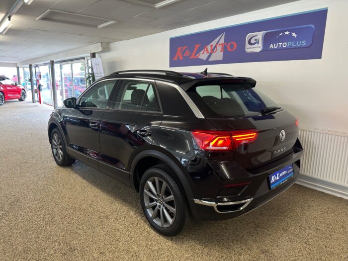 VW T-Roc TSi 150 Style DSG 2020 - Image 13