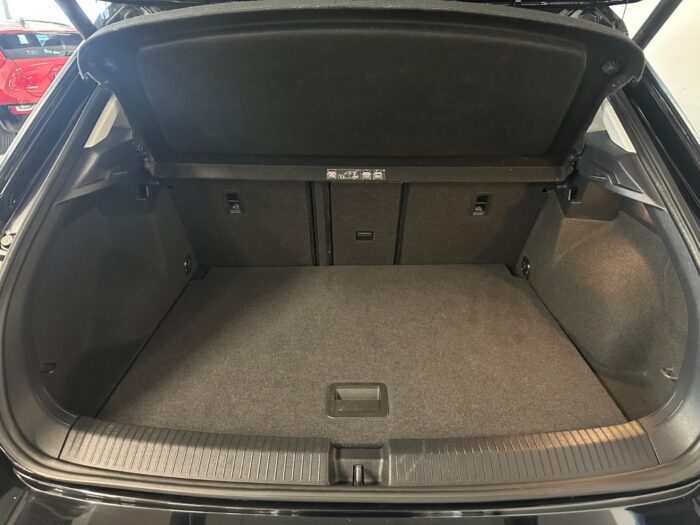 VW T-Roc TSi 150 Style DSG 2020 - Image 14