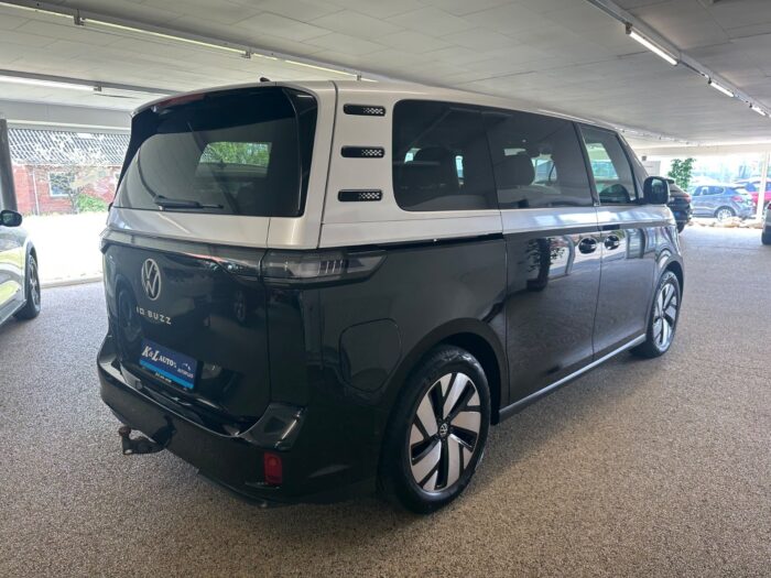 VW ID.Buzz Life SWB 2023 - Image 16