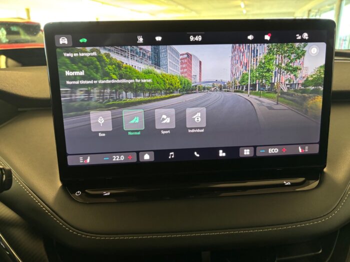 Skoda Enyaq iV Sportline 2024 - Image 8