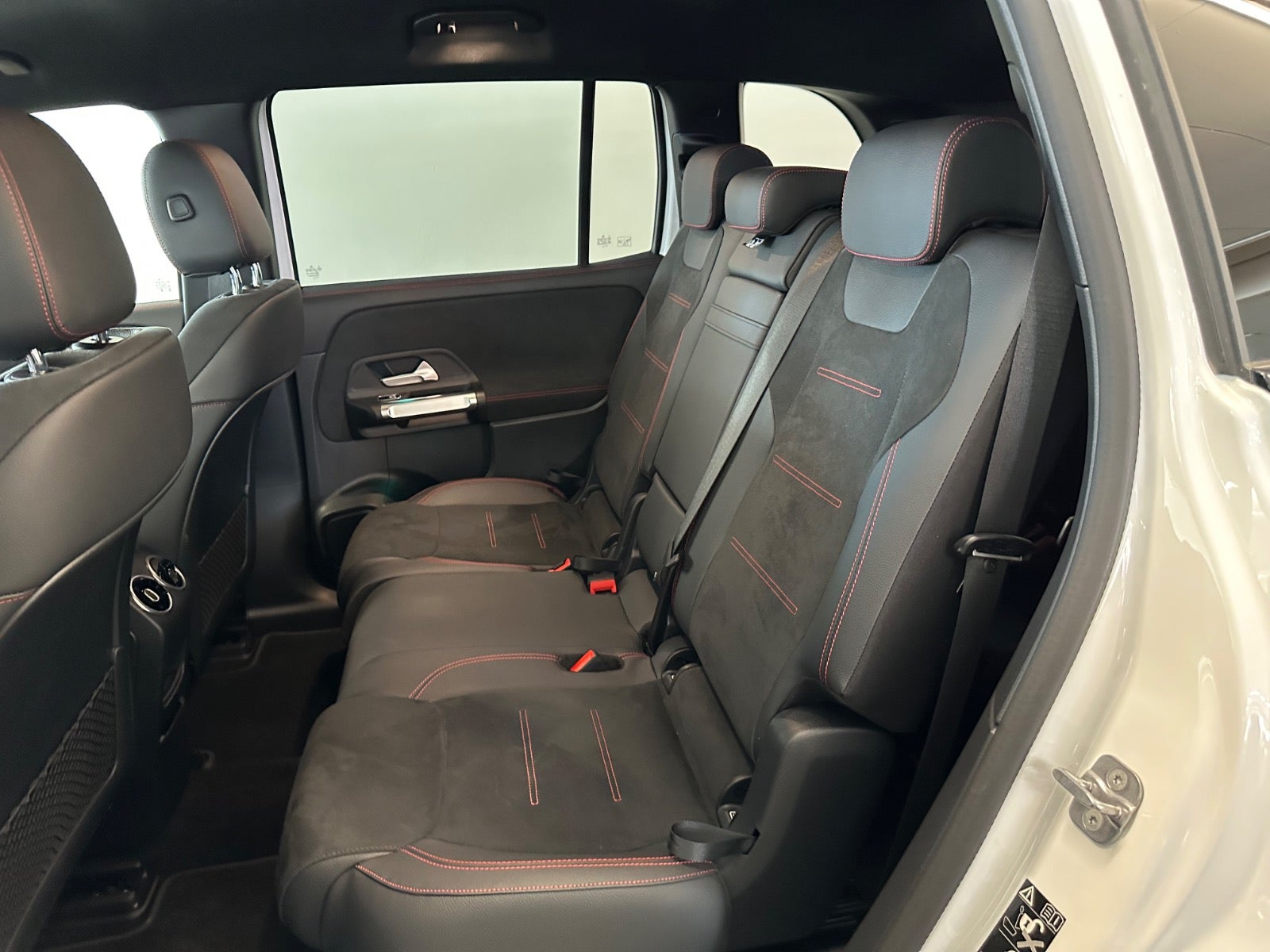 Mercedes EQB300 AMG Line 4Matic 7prs 2025 - Billede 10
