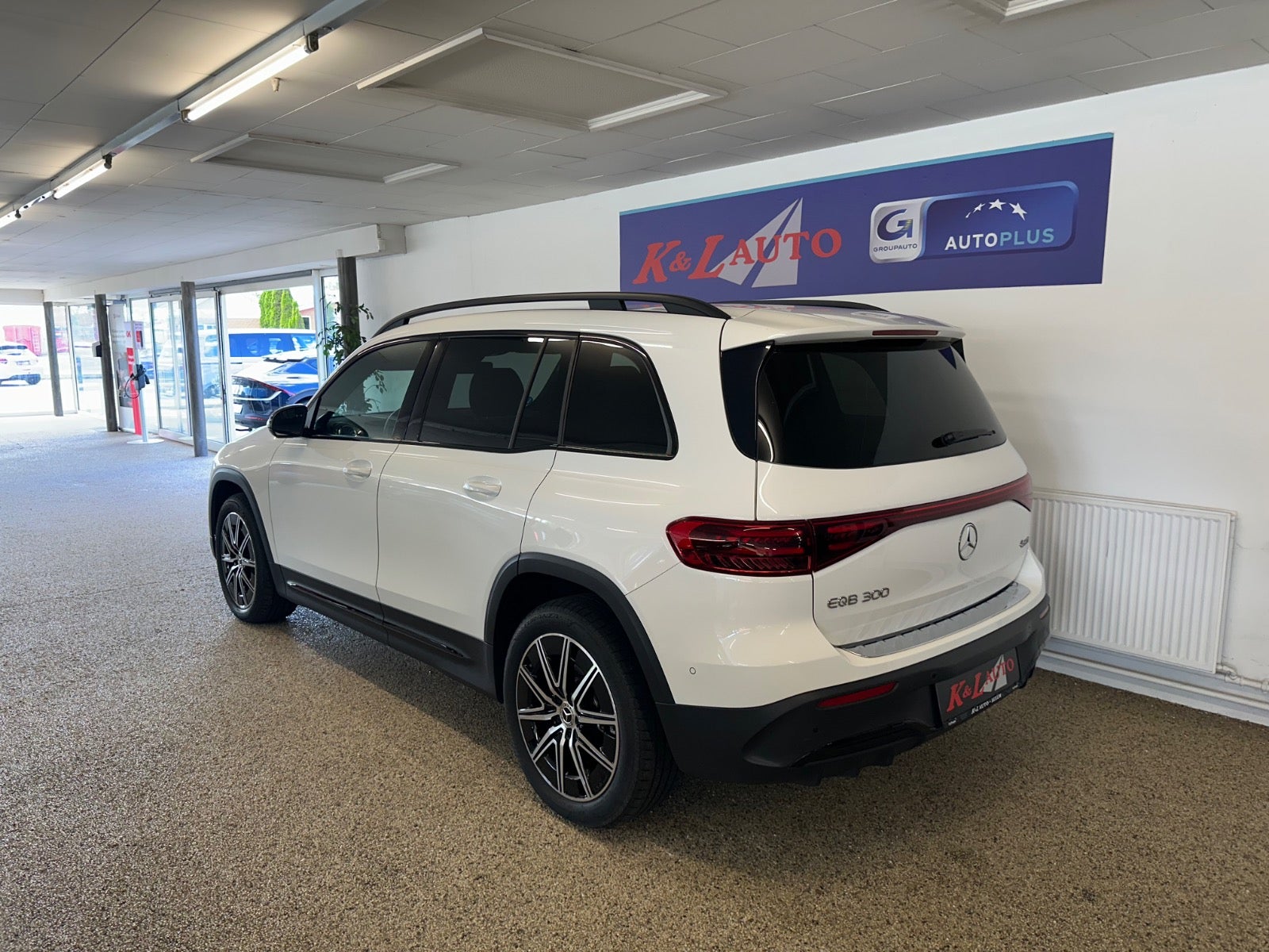 Mercedes EQB300 AMG Line 4Matic 7prs 2025 - Billede 12