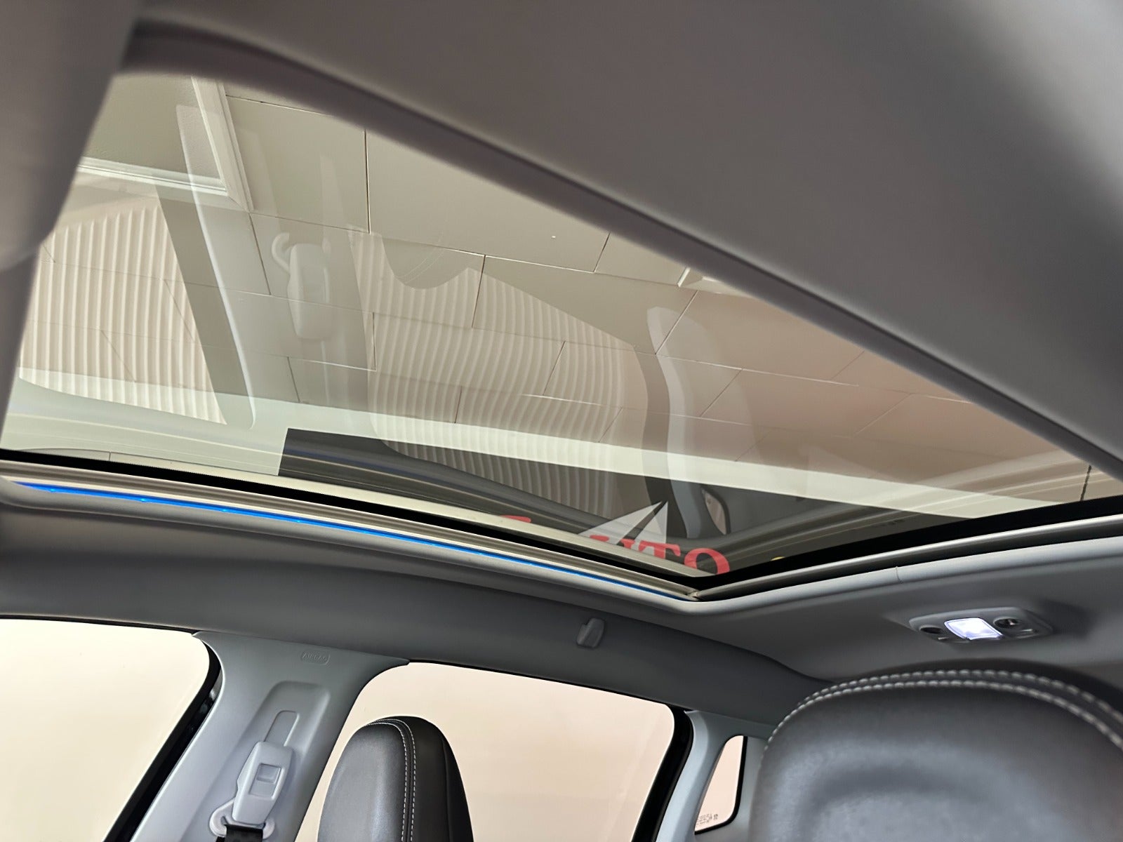 Peugeot 2008 BlueHDi 100 Allure Sky 2018 - Billede 10
