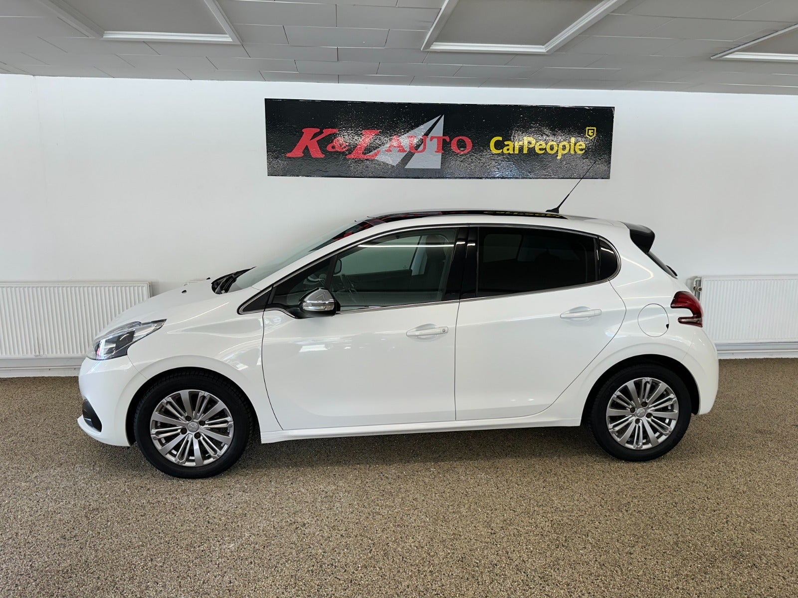 Peugeot 208 BlueHDi 100 Allure Sky 2018 - Billede 12