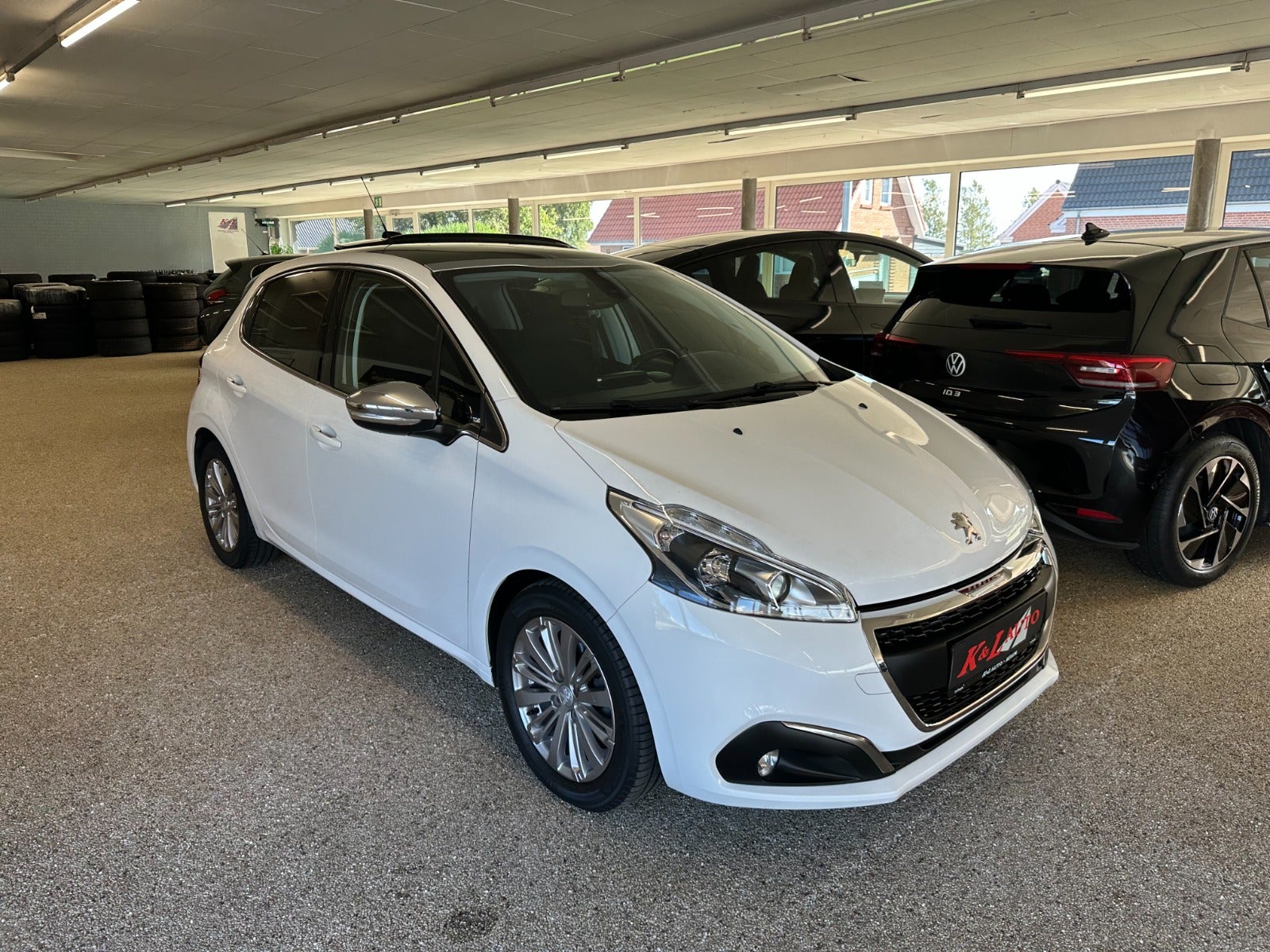 Peugeot 208 BlueHDi 100 Allure Sky 2018 - Billede 17