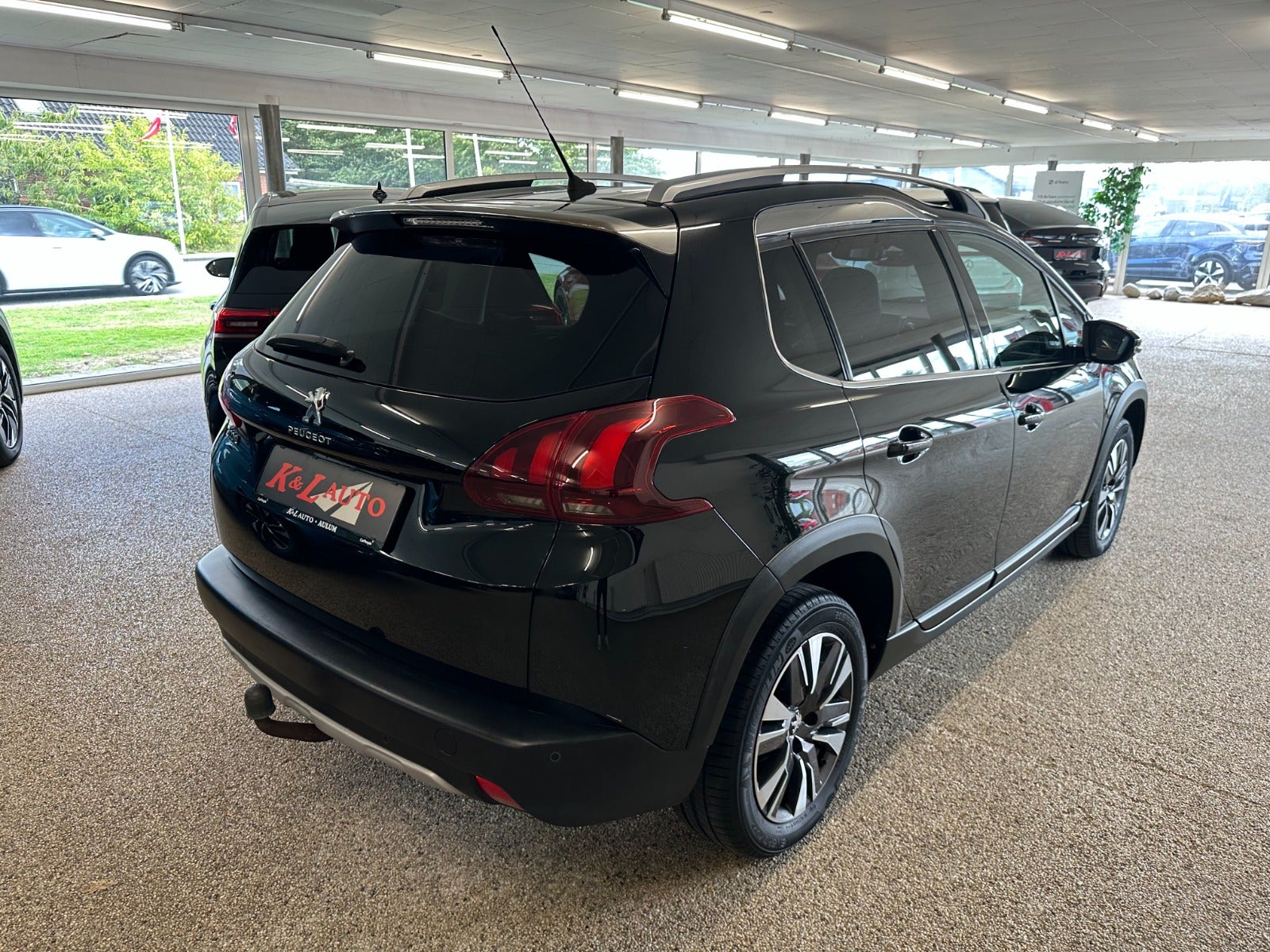 Peugeot 2008 BlueHDi 100 Allure Sky 2018 - Billede 17