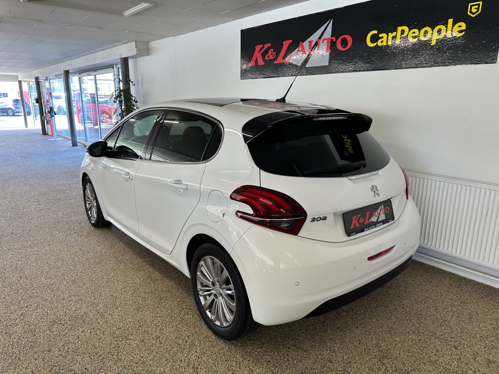 Peugeot 208 BlueHDi 100 Allure Sky 2018 - Billede 13