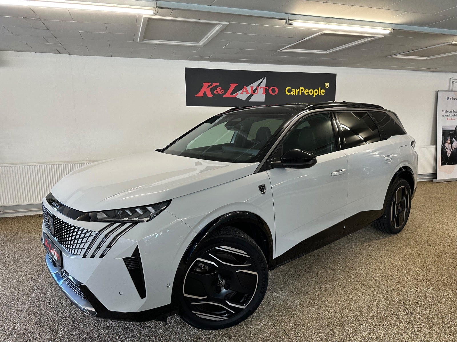 Peugeot e-5008 GT Pack 7prs 2024